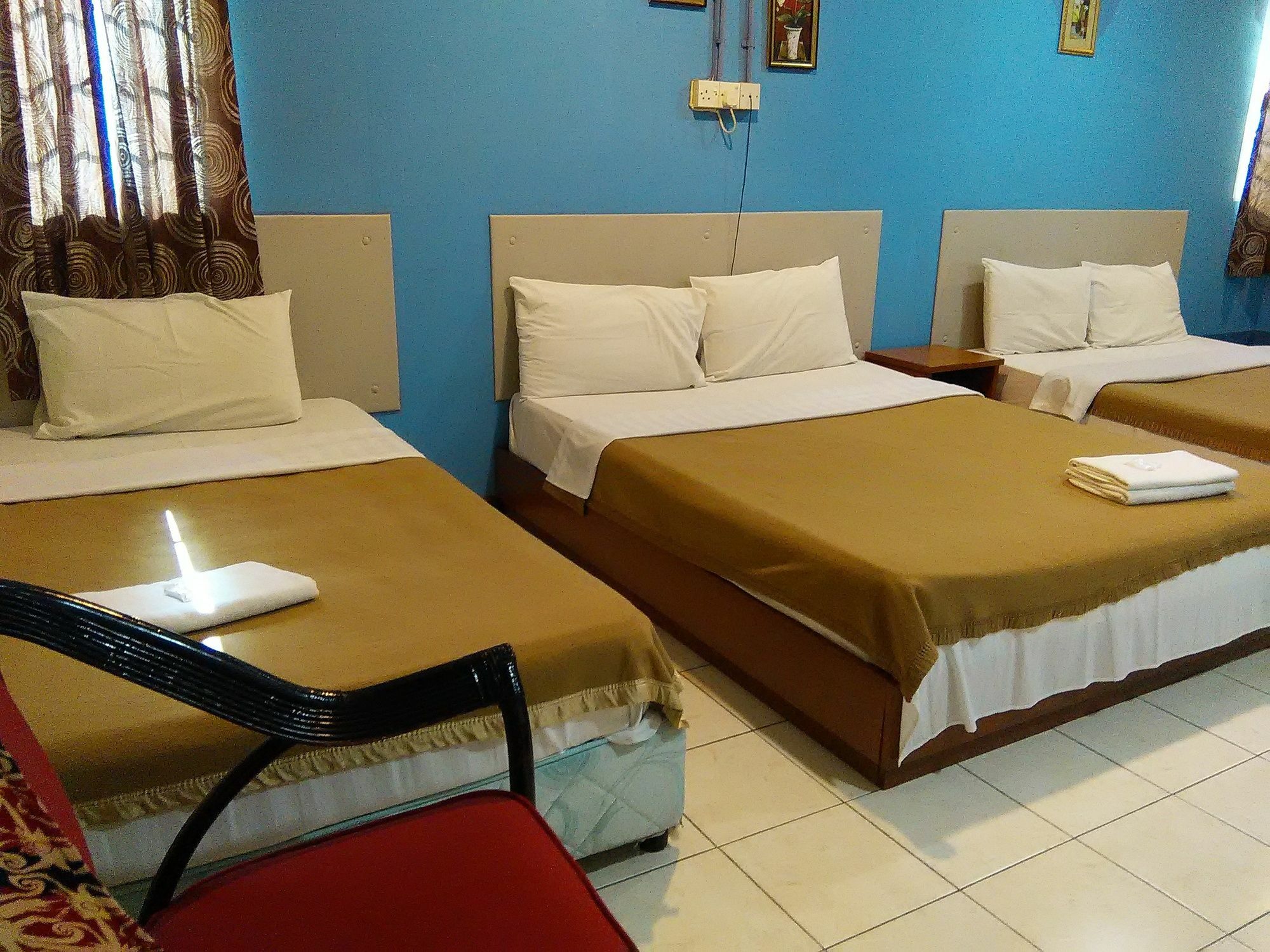 Kapit Hotel Kuching Esterno foto